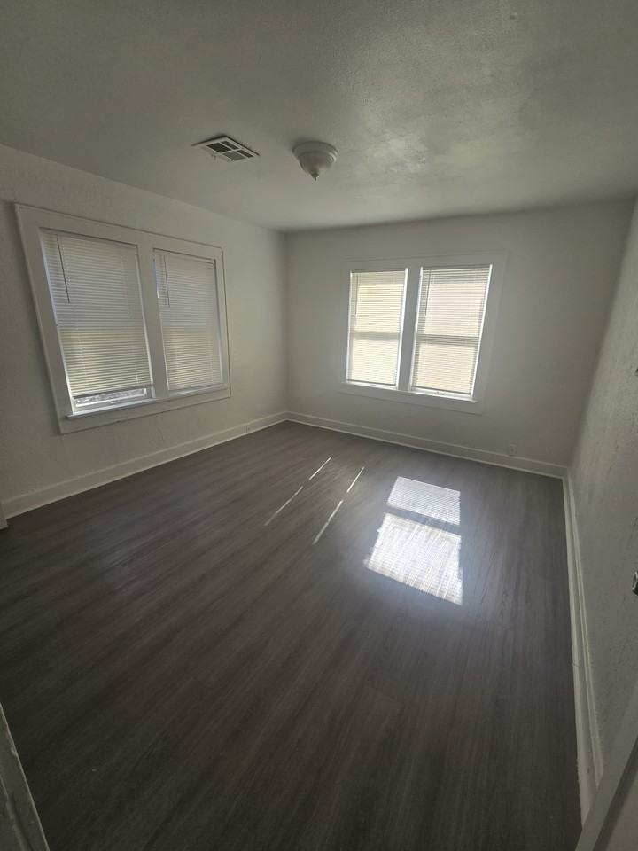 2200 North Kelham Avenue #1 - Photo 5 of 9