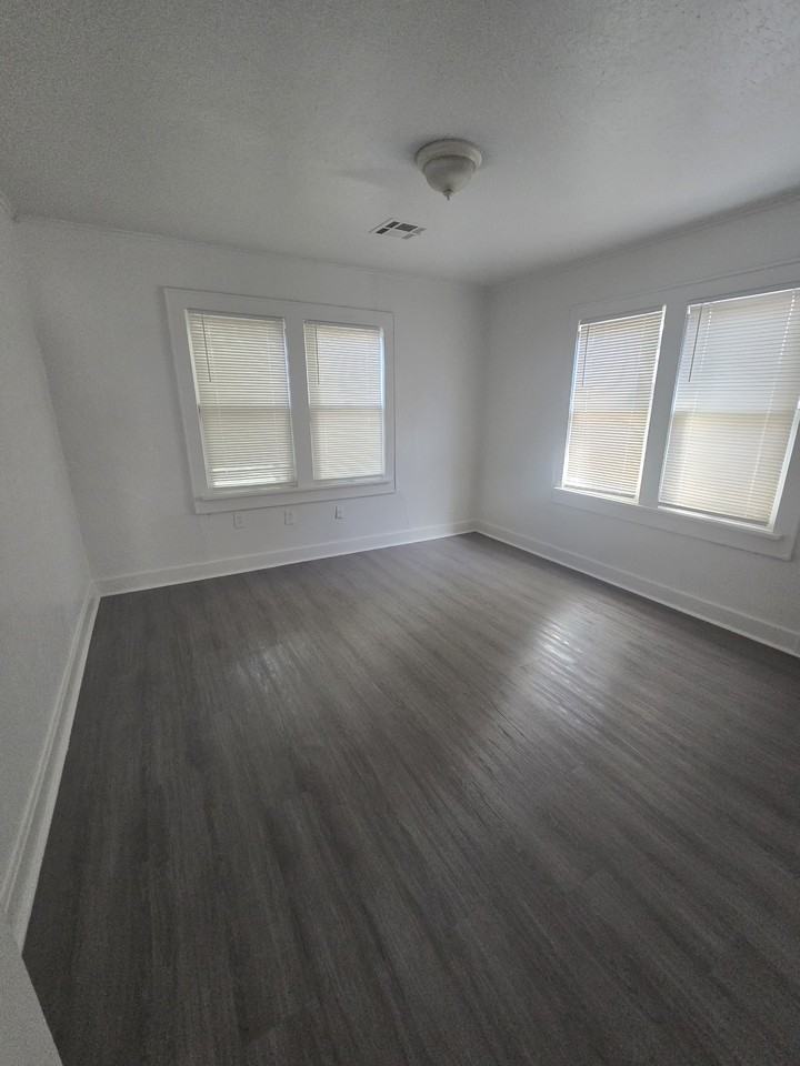 2200 North Kelham Avenue #1 - Photo 6 of 9