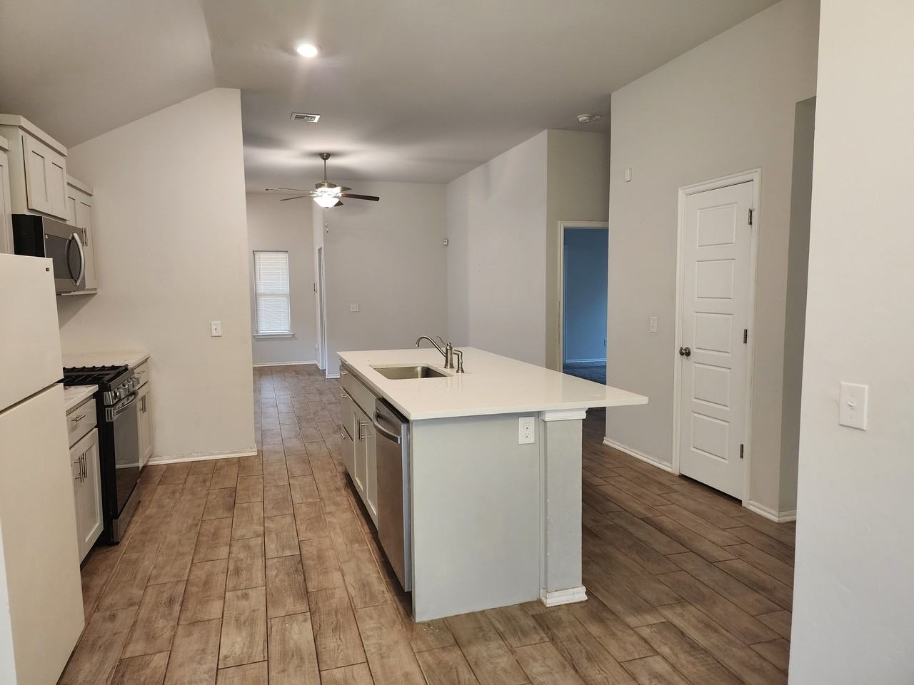 4617 Emerald Knoll Rd #1