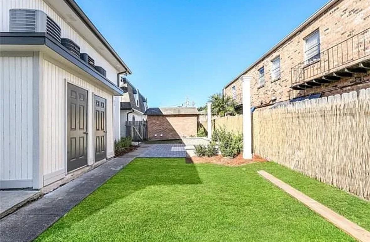 2413 Houma Blvd #A - Photo 3 of 10