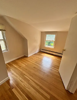 1057 N Pleasant St #B - Photo 4 of 8