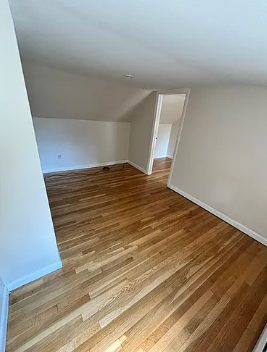 1057 N Pleasant St #B - Photo 5 of 8