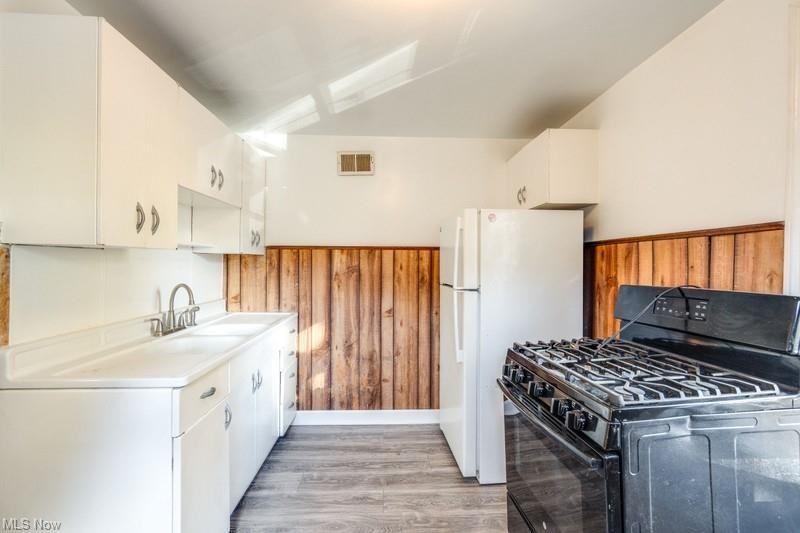 275 East 200th Street #2 - Photo 5 of 9