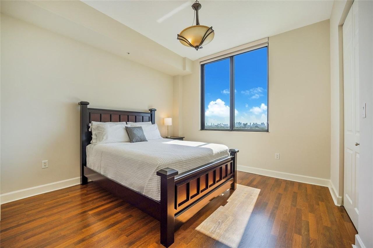 1300 1300 Ponce de LeonApt. 1207 #1207 - Photo 5 of 12