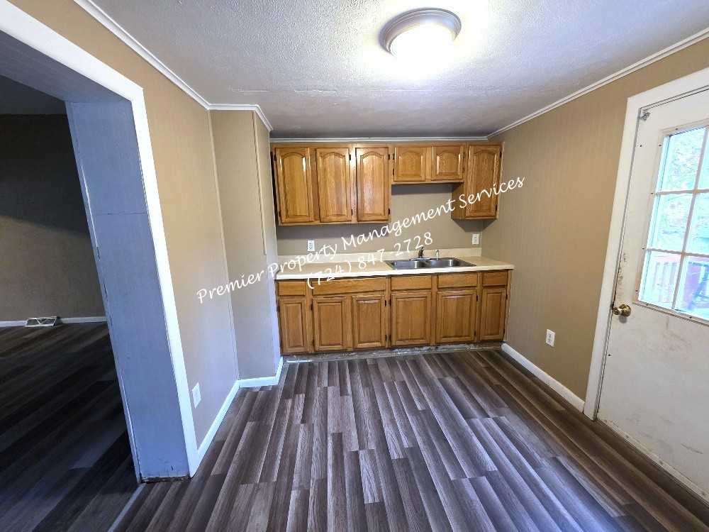 1802 3rd Ave #1 - Photo 5 of 13