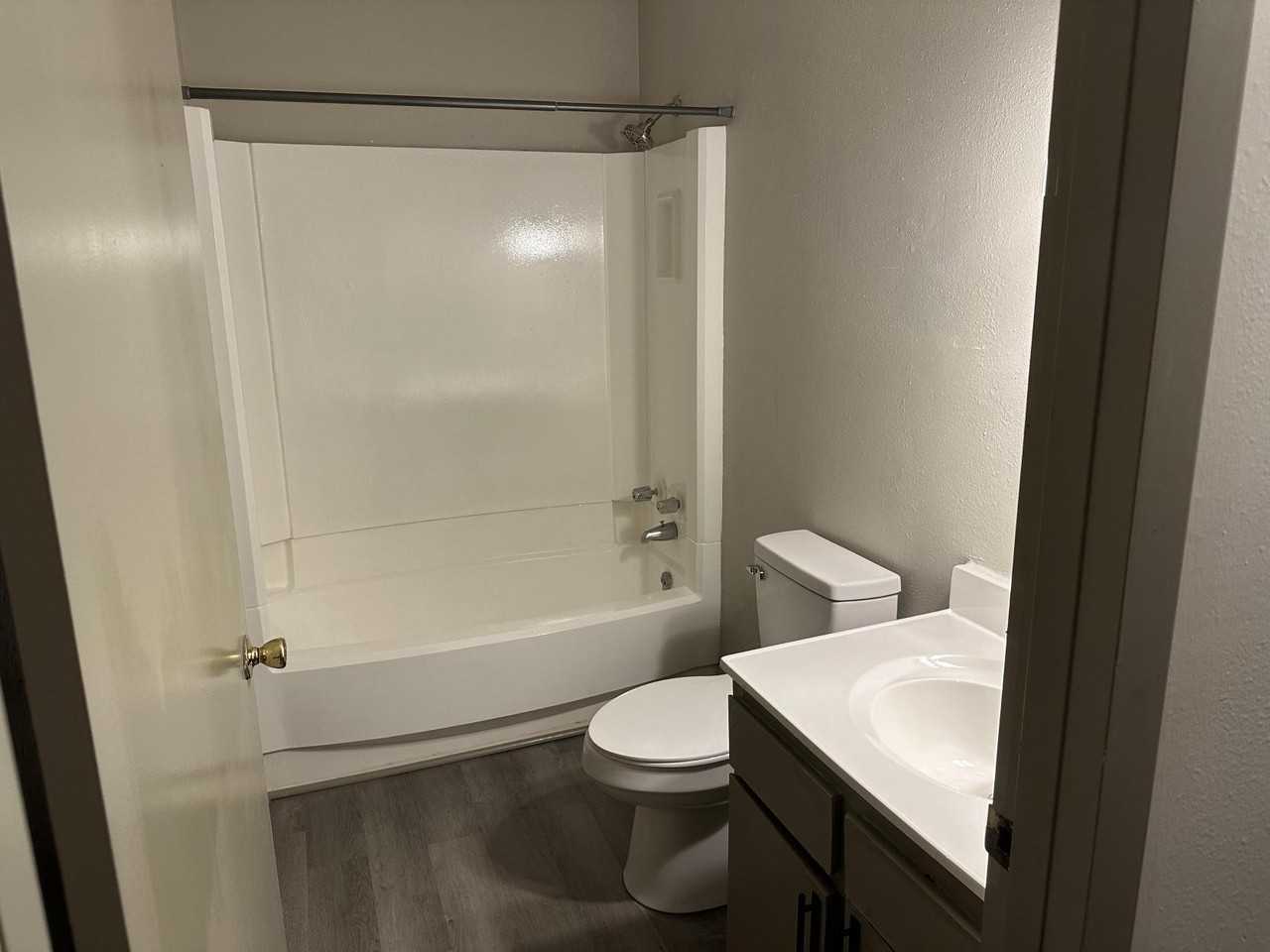 1704 1704 1/2 Anderson - 14 #14 - Photo 6 of 8