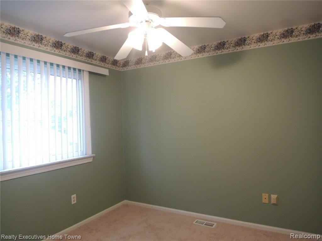 2622 Maple Street #1 - Photo 5 of 7