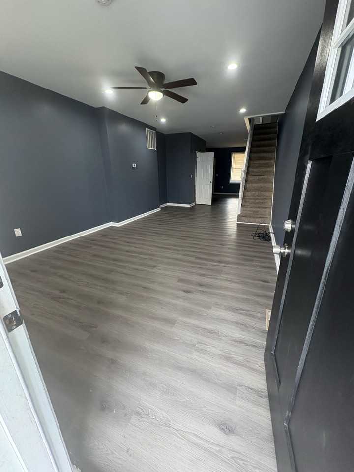 636 E 29th St #1 - Photo 2 of 19