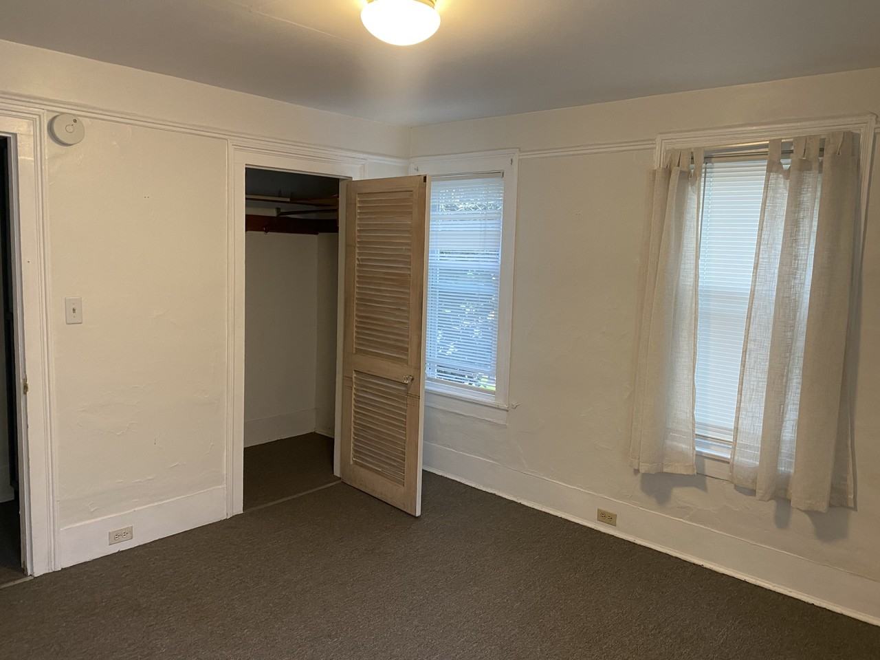 407 Cascadilla St #2UP - Photo 2 of 8