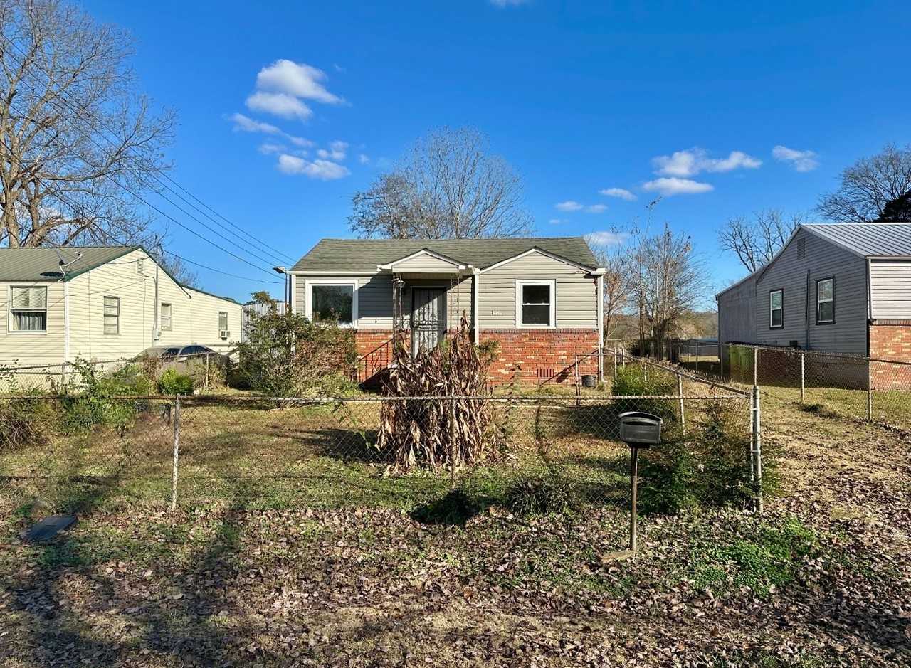 1609 Ray St #1 - Photo 2 of 9