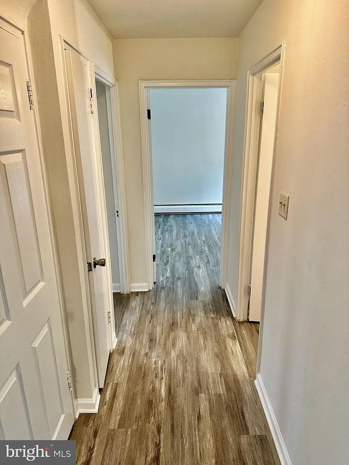 602 E Maple St #1 - Photo 6 of 36