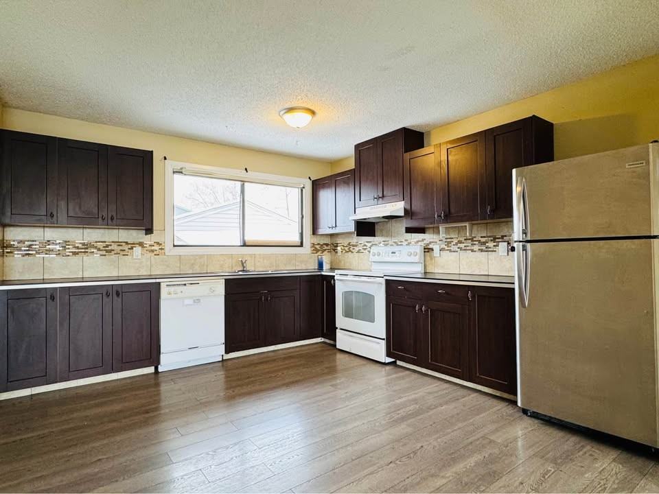 80 Falsby Court NE #1 - Photo 6 of 13