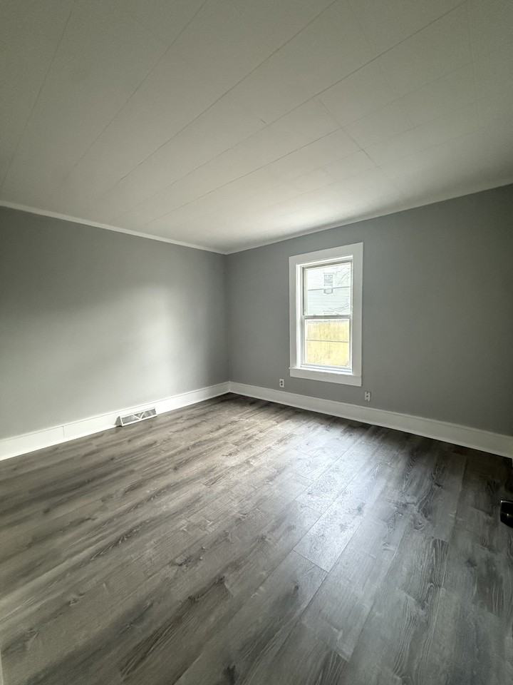 149 Charlton Street #1 - Photo 3 of 7
