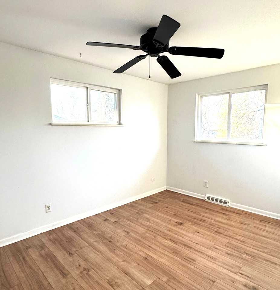 12327 E Virginia Pl #1 - Photo 7 of 36