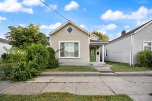 featured image of 1135 Milton Street #1