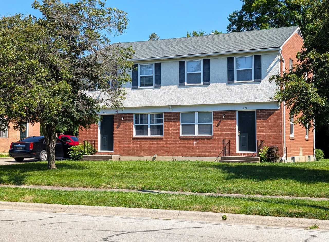 4175 Vineshire Dr #4175 - Photo 2 of 7