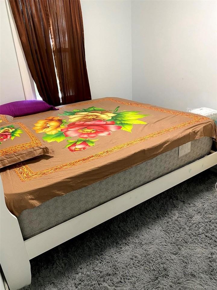 10702 Pinegrove St 2nd Fl #2ndFL - Photo 5 of 8