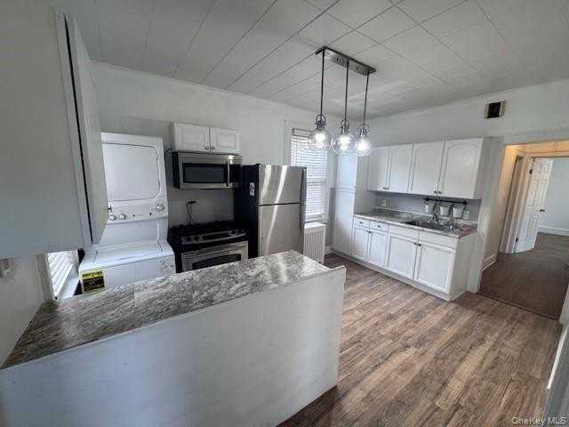 530 Fourth Ave Unit 1 #1 - Photo 2 of 8