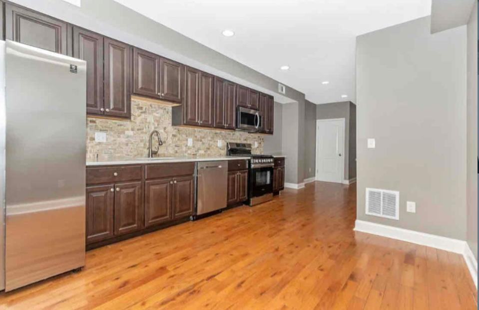 1112 Rutland Ave #1 - Photo 6 of 16