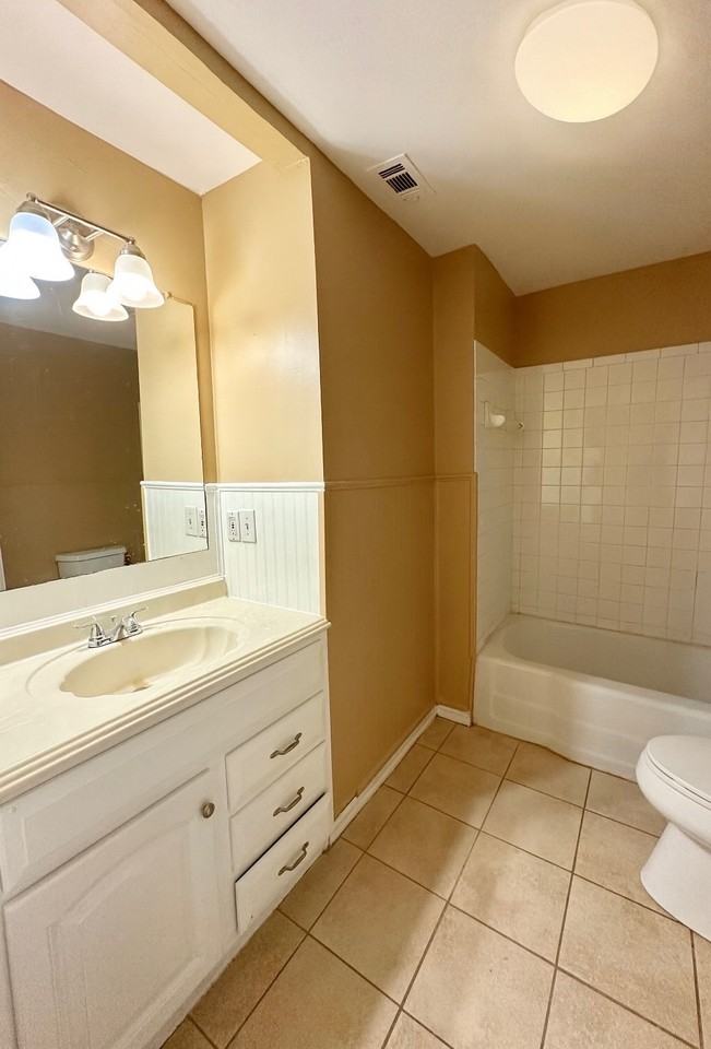 5624 Cairo Ave #1 - Photo 6 of 10