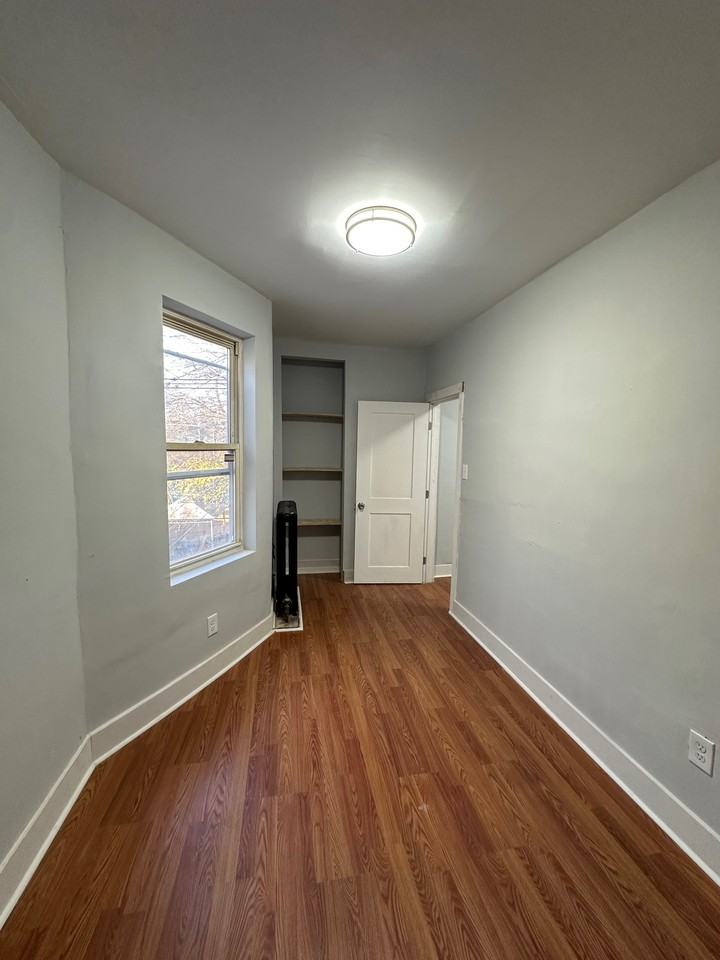 1922 Ruan St #1 - Photo 7 of 11