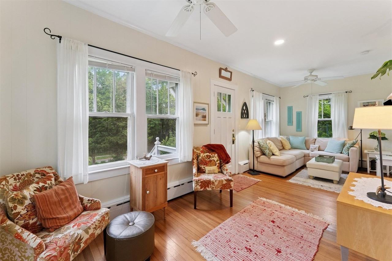 21 Summit Blvd - Photo 5 of 28