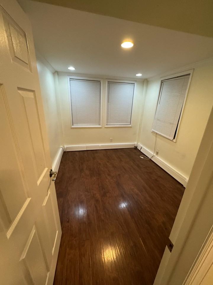 79 Struyk Ave Apt 1 #1 - Photo 3 of 4