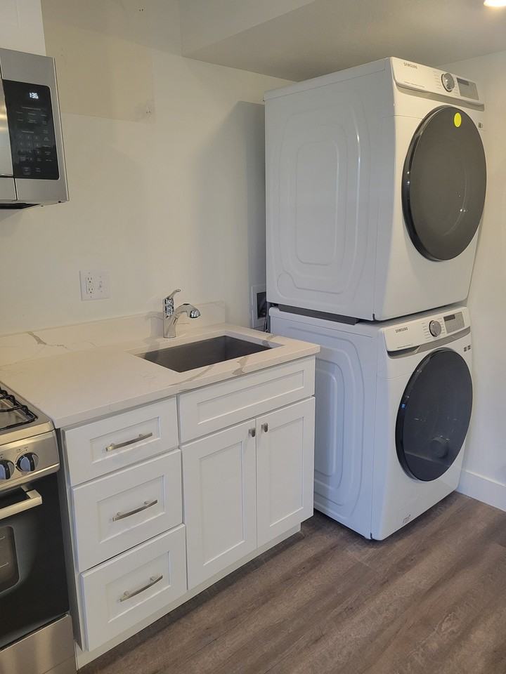 116 116 E 730 N Downstairs - 1 #1 - Photo 2 of 4