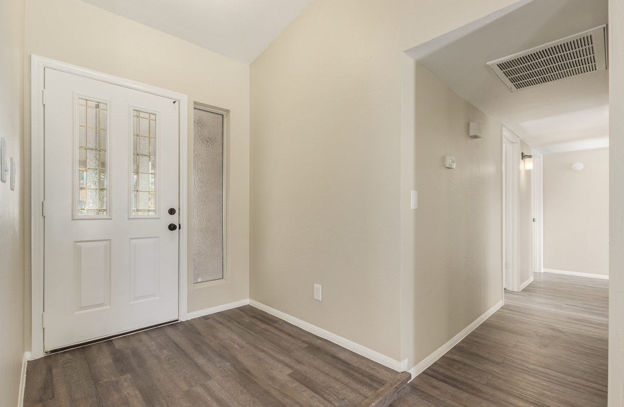 2215 North Los Altos Drive #1 - Photo 4 of 27