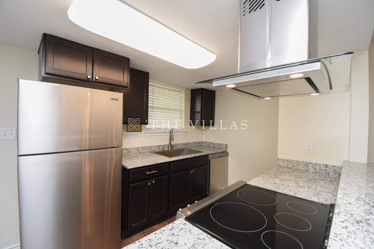 103 Vista Alta St - Photo 3 of 18