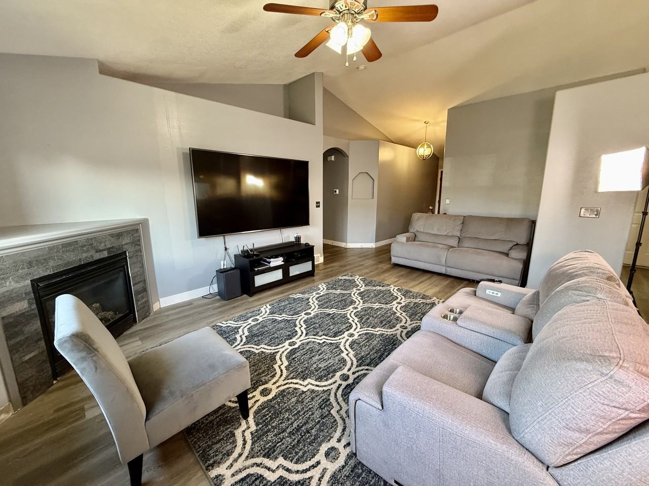 8633 North Chase Circle #1 - Photo 6 of 36