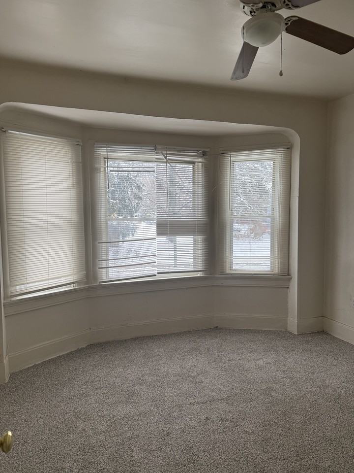 543 Grafton Ave #543 - Photo 6 of 28