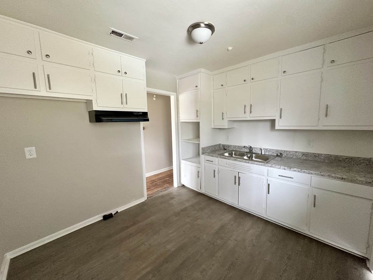 3736 Oak Ave Sw #1 - Photo 2 of 7