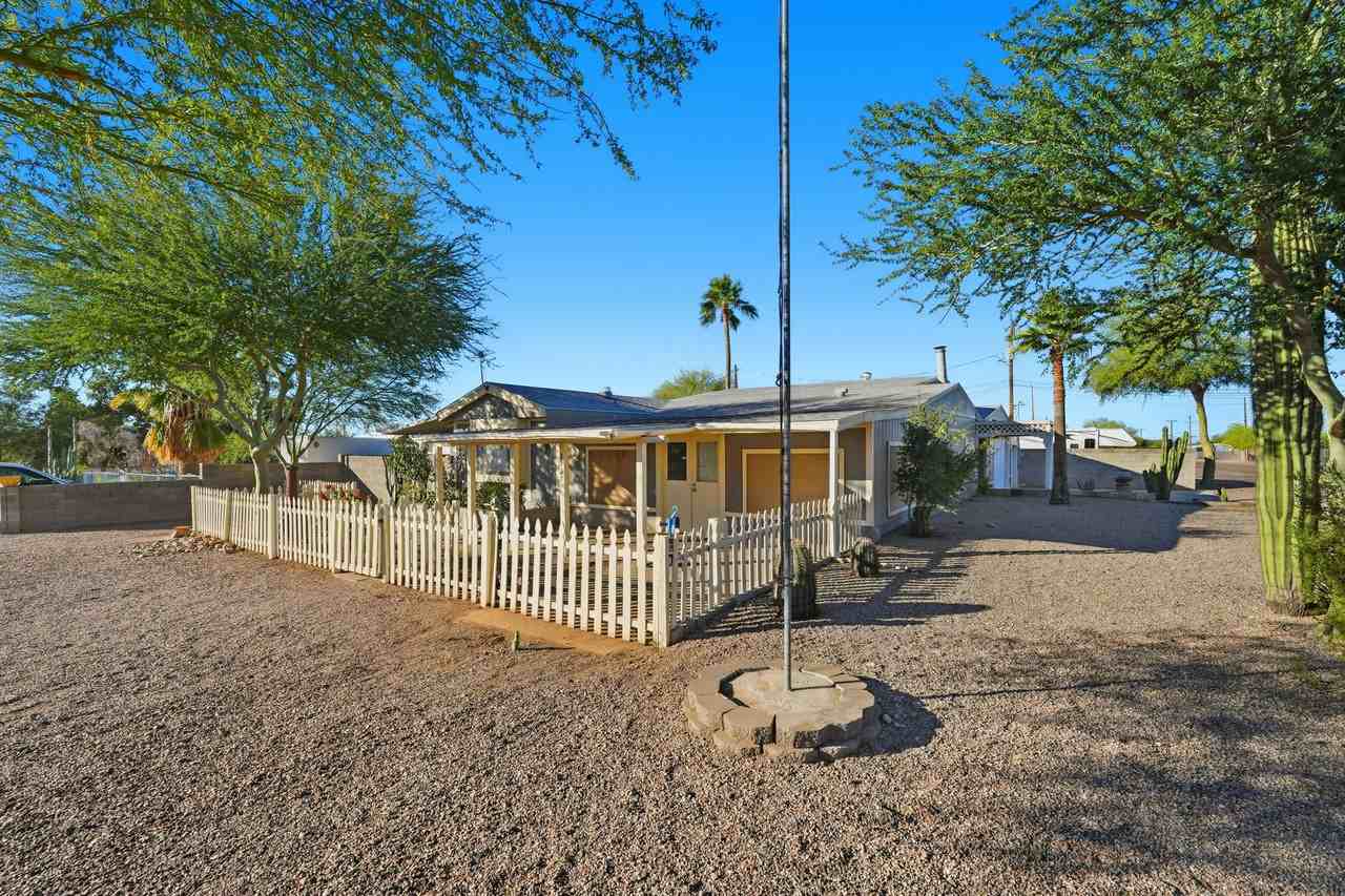 2237 W Foothill St #1 - Photo 4 of 50