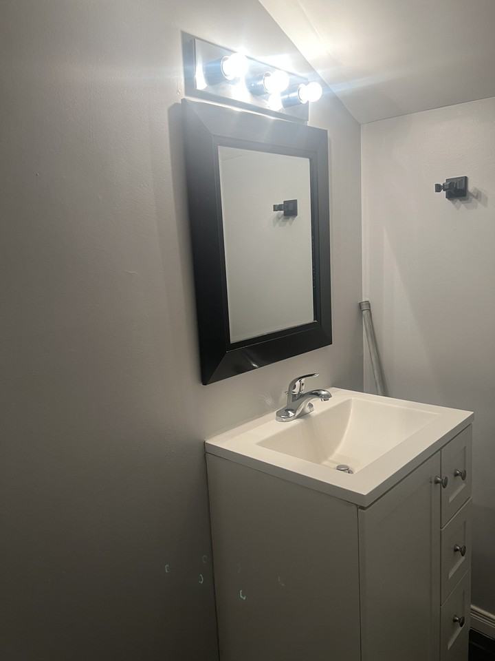 15 Peel Street #2 - Photo 7 of 8