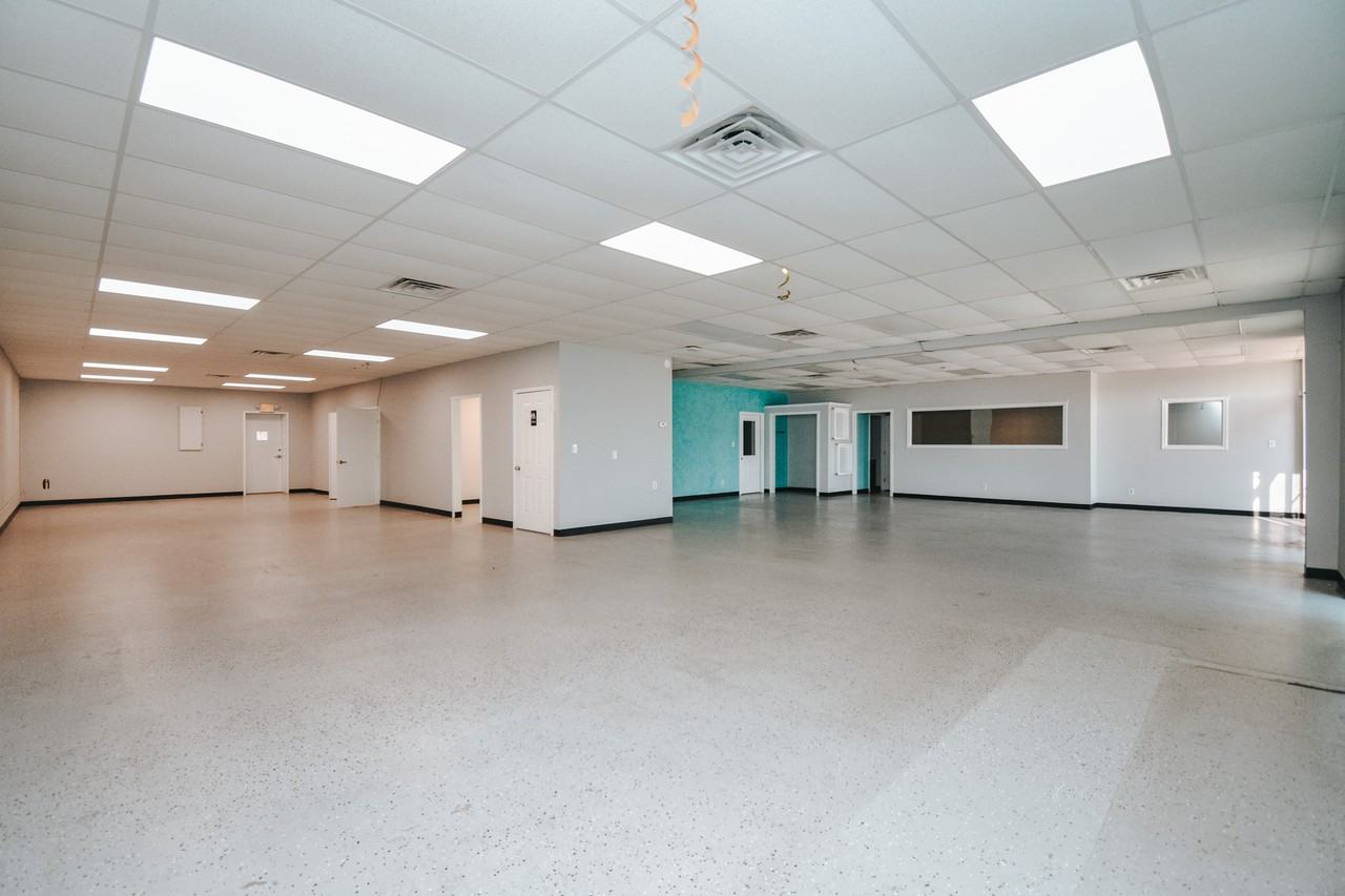 305 Sam Houston Drive #305B - Photo 4 of 11