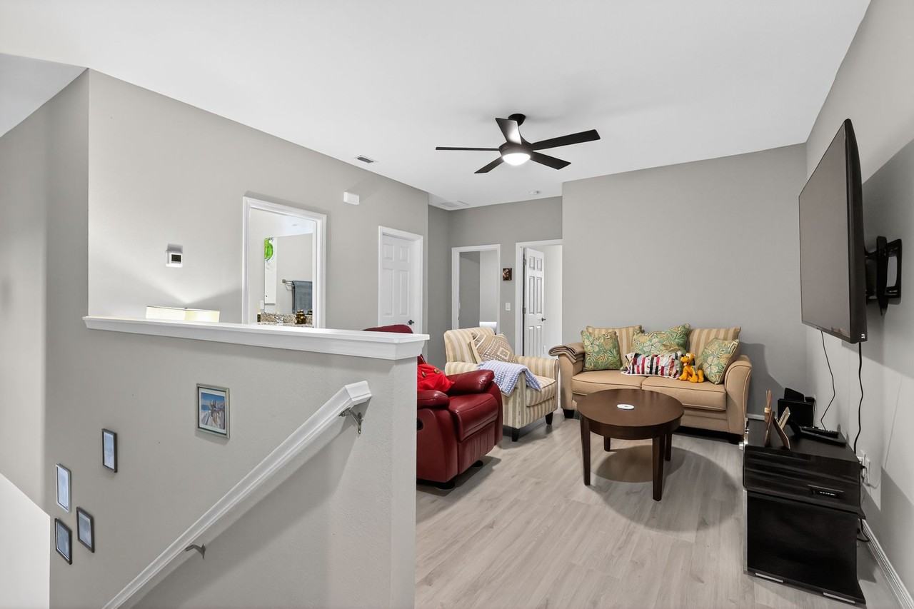 17523 Promenade Dr #1 - Photo 3 of 37