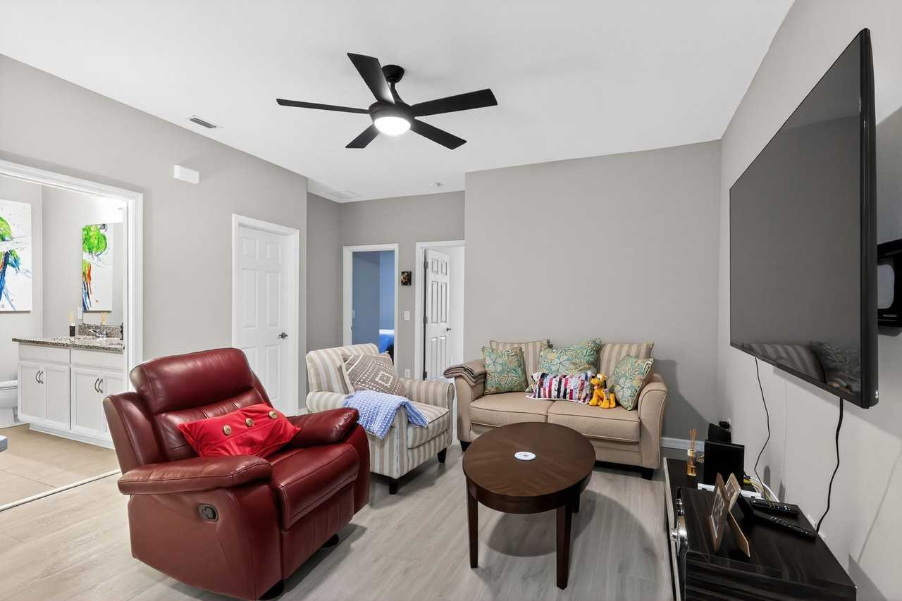 17523 Promenade Dr #1 - Photo 7 of 37