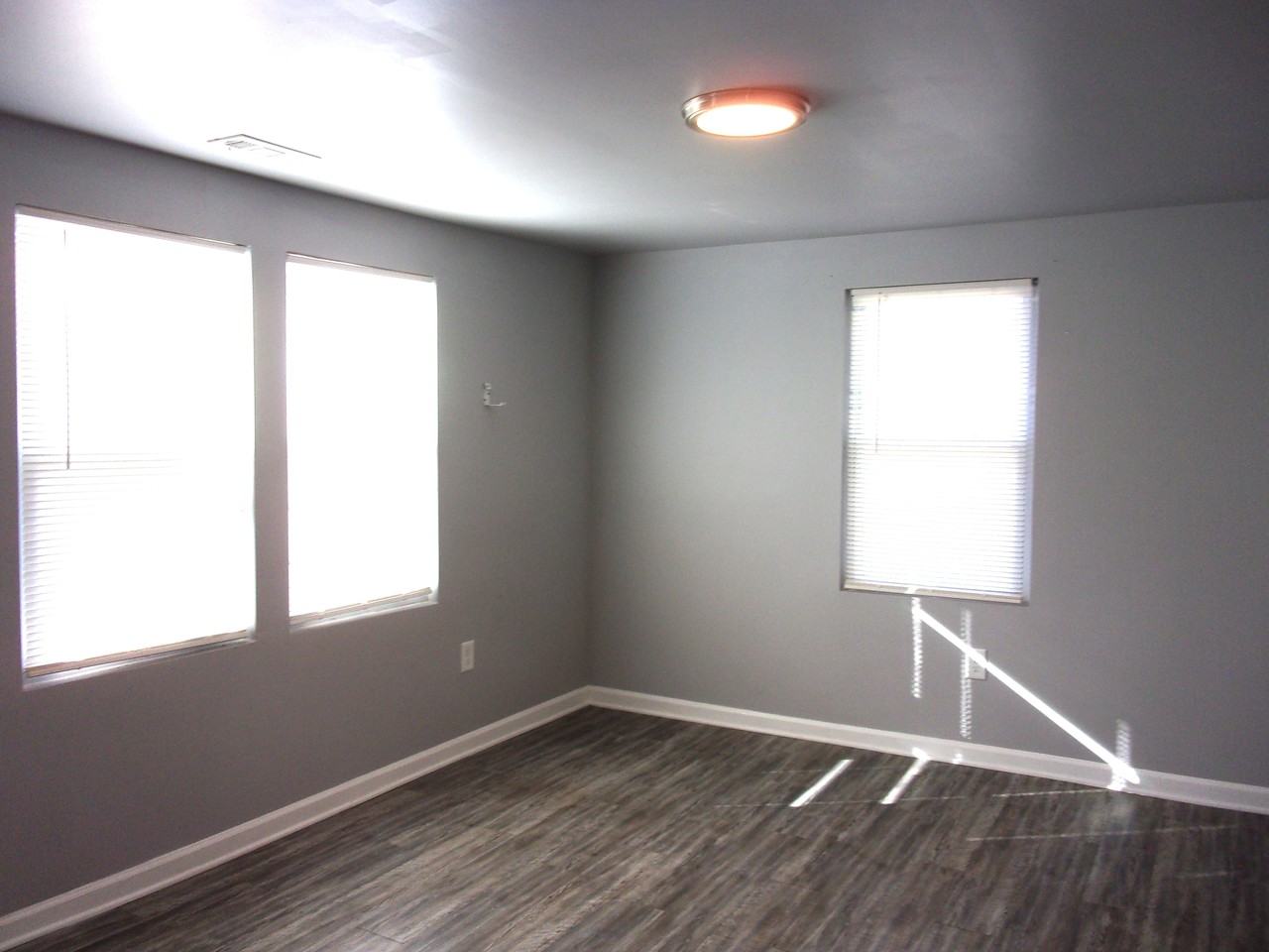 307A Hall St #1 - Photo 3 of 12