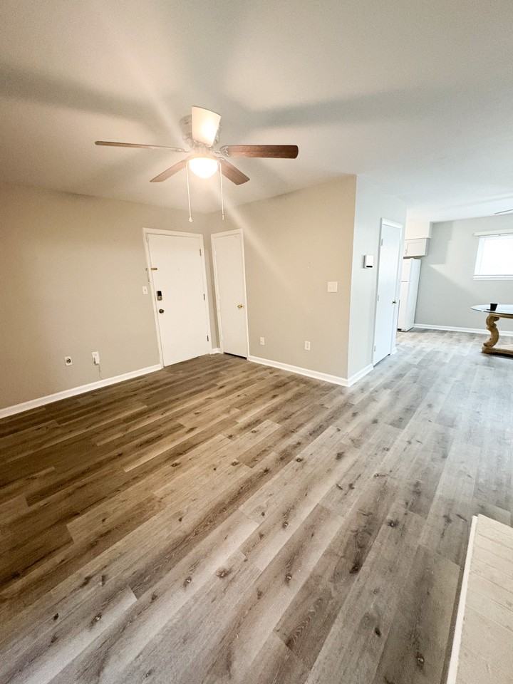 1100 1100 Skyland Drive - 1Unit R1 #1 - Photo 3 of 20