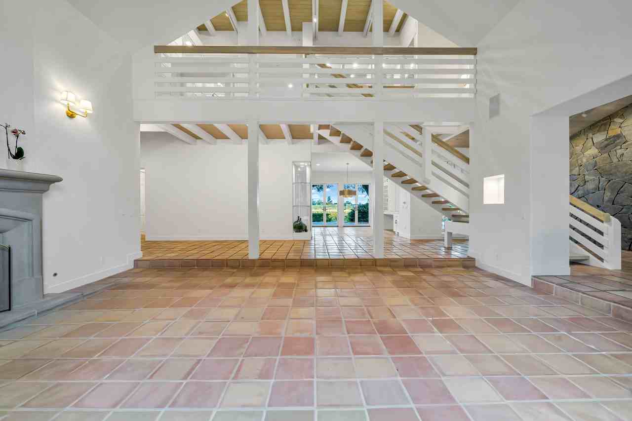 1041 Las Amigas Rd #1 - Photo 4 of 35