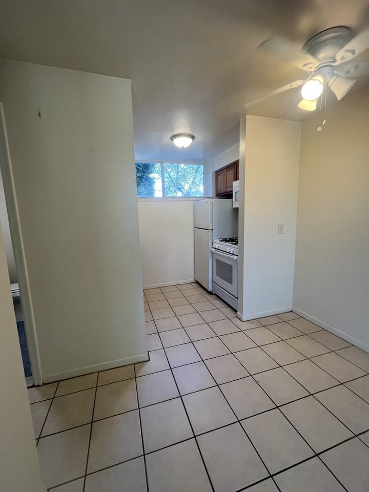 156 Summit View Court #156 - Photo 2 of 9