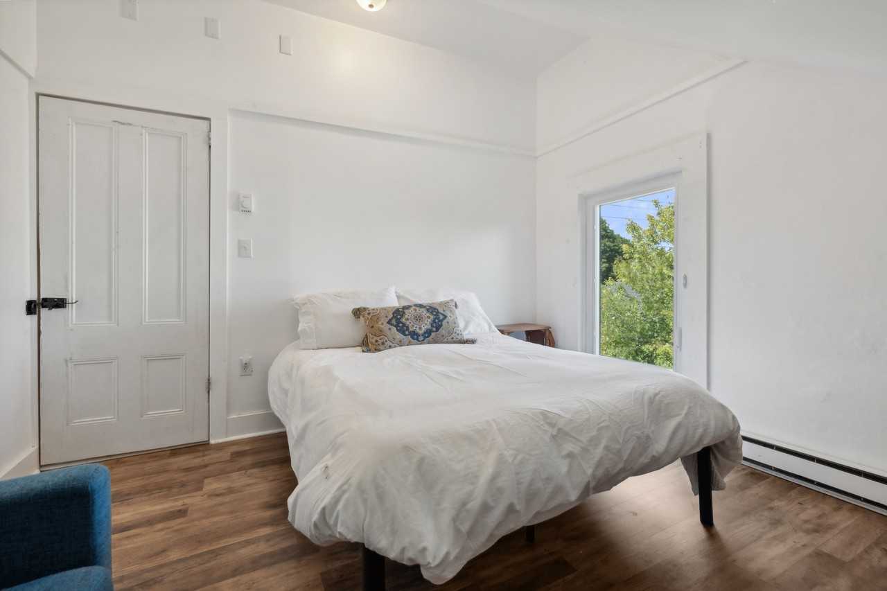 181 Main St #183B - Photo 7 of 16