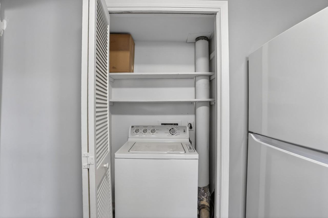 80 Montre Square Northwest #1 - Photo 7 of 19