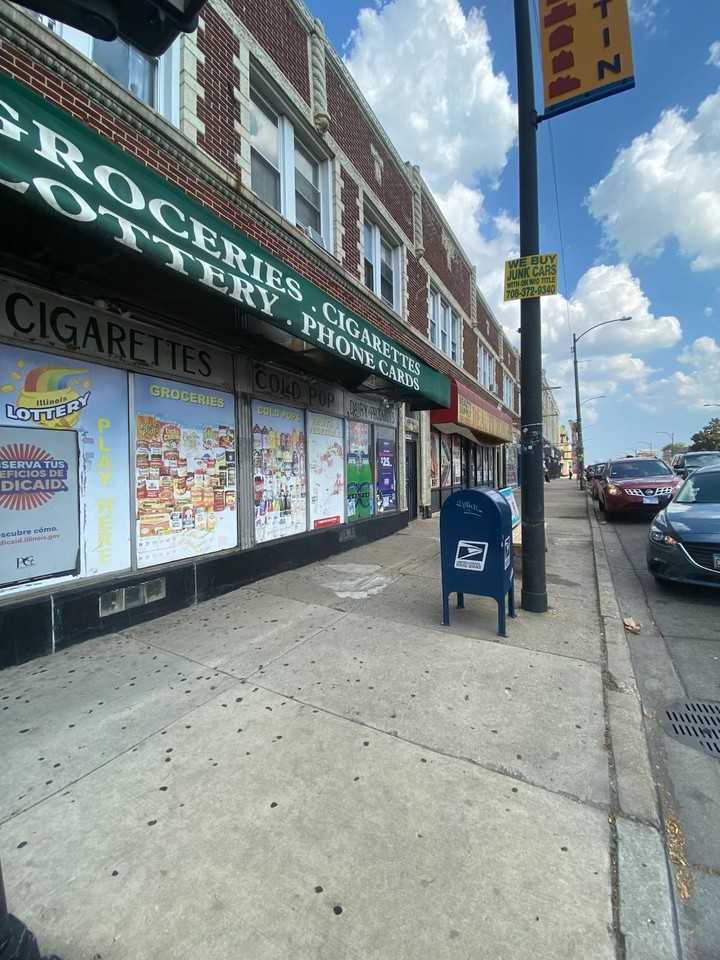 5958 W Roosevelt Rd #4 - Photo 3 of 28