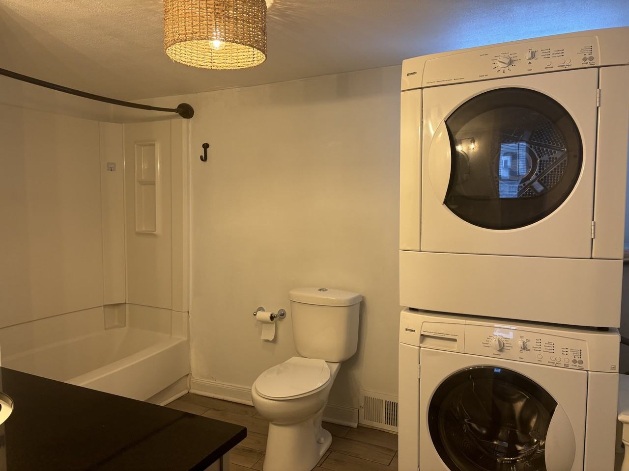 426 Washington Ave #1 - Photo 6 of 30