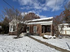 featured image of 18 Bender St Ne #1