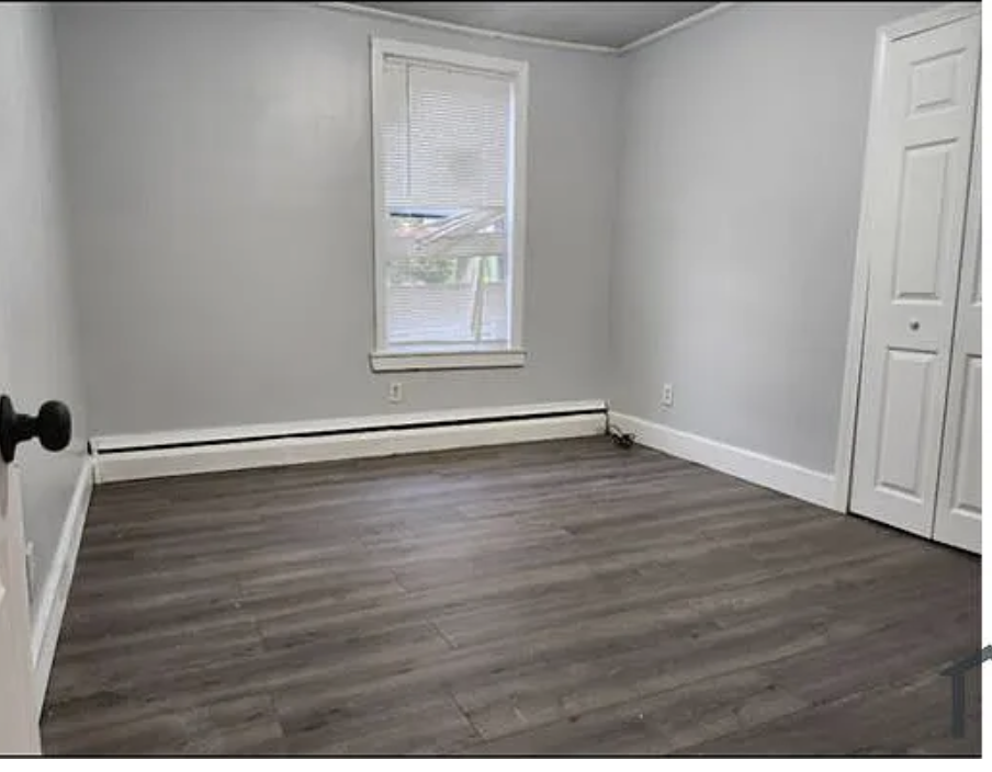 29 Peck St #1 - Photo 7 of 10