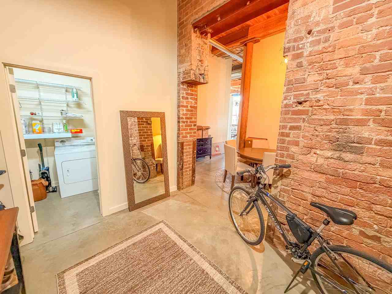 328 Mills Avenue #1 - Photo 6 of 30