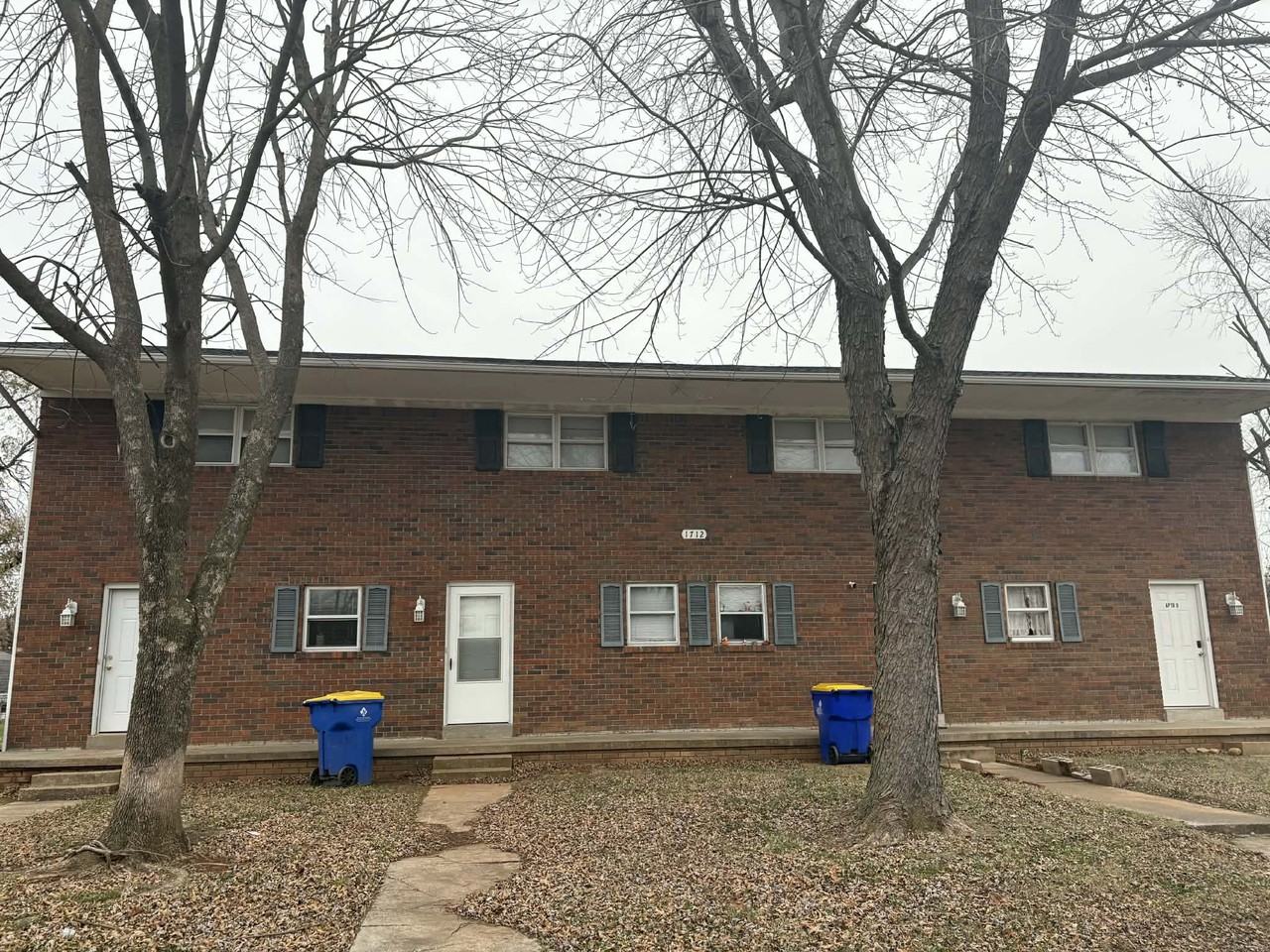 1712 Highland Way #B